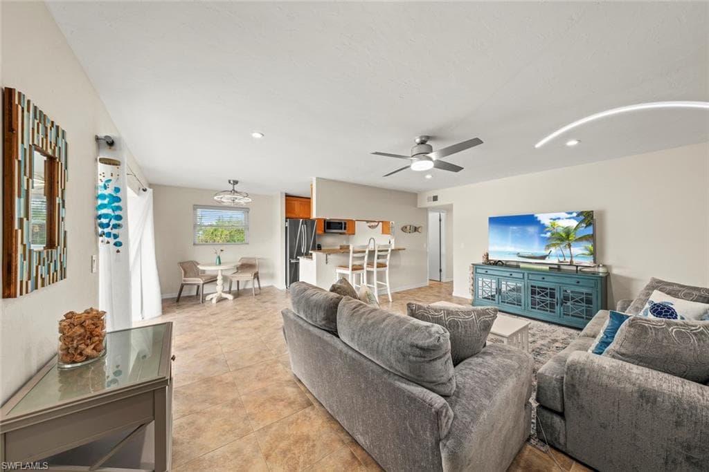 601 Periwinkle Way #d5, Sanibel