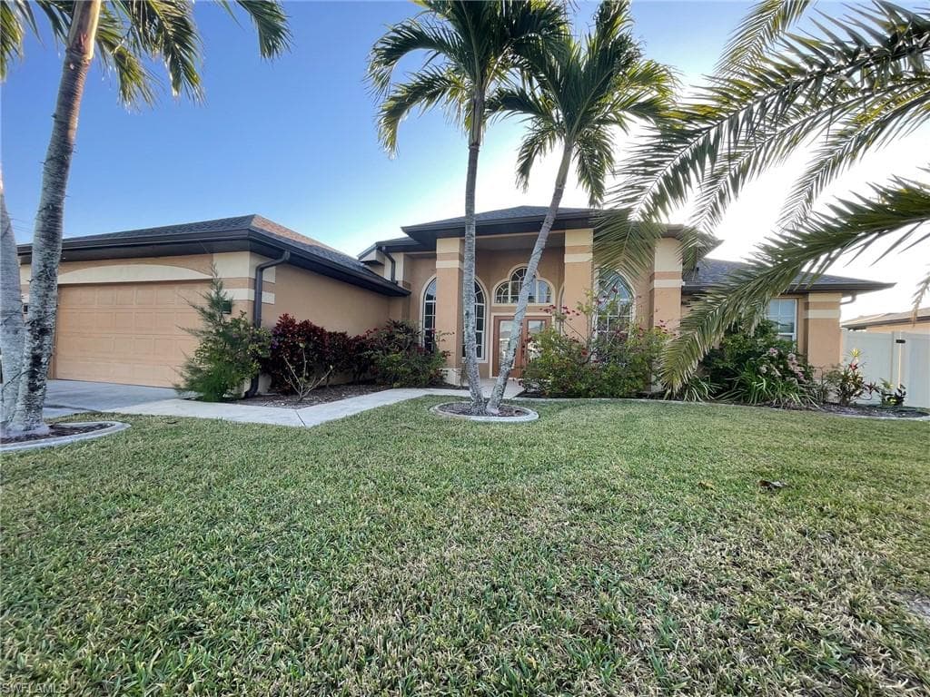 2409 17th Pl, Cape Coral