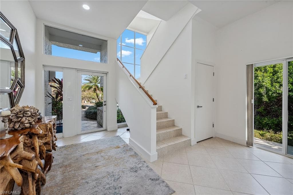 616 Waterside Dr, Marco Island, photo 3