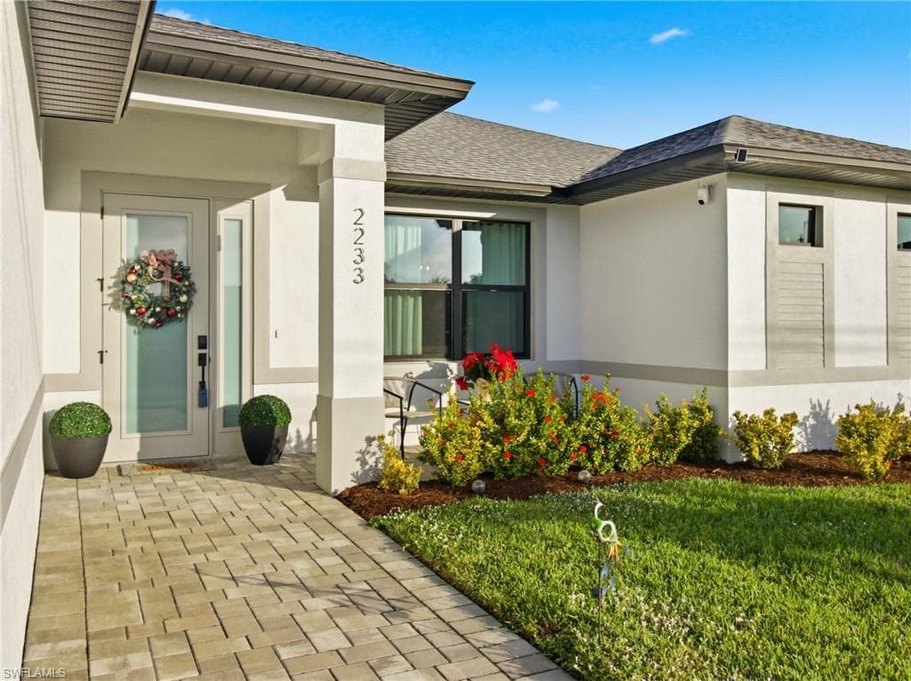 2233 17th Pl, Cape Coral, photo 2