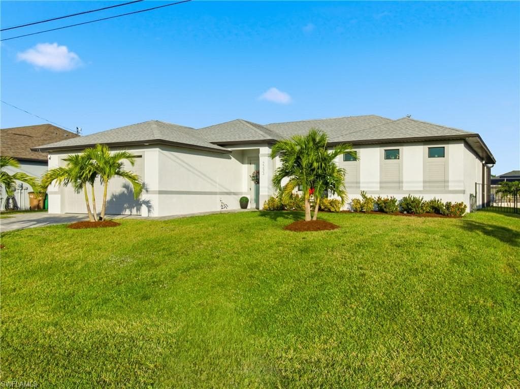 2233 17th Pl, Cape Coral, photo 3