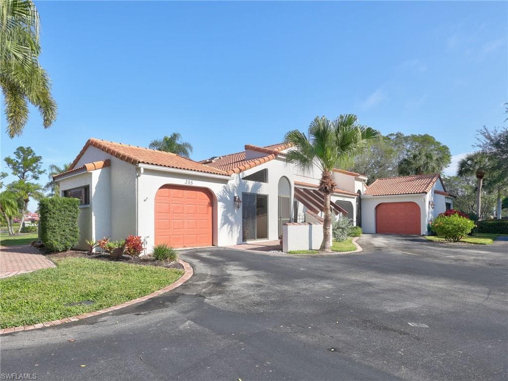 355 Bay Forest Dr #3a, Naples