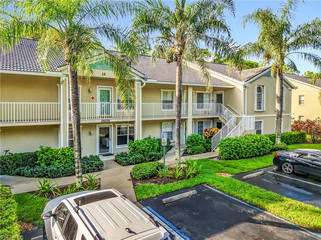 25735 Lake Amelia Way #103, Bermuda Park