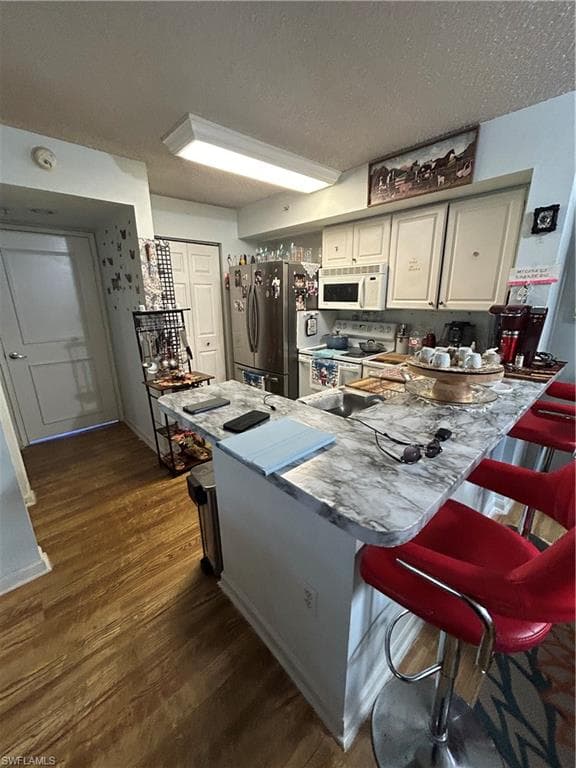 1150 Wildwood Lakes Blvd #8-107, Naples, photo 3