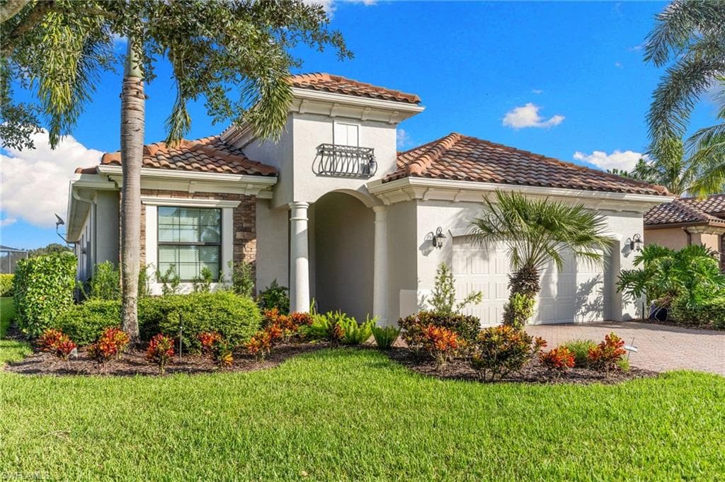 12504 Fenhurst Way, Naples