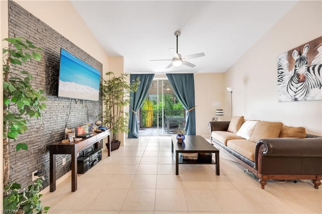 6625 Huntington Lakes Cir #203, Naples