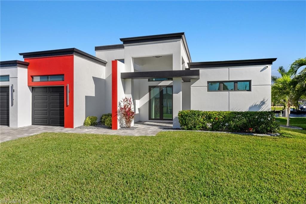 3303 14th St, Cape Coral