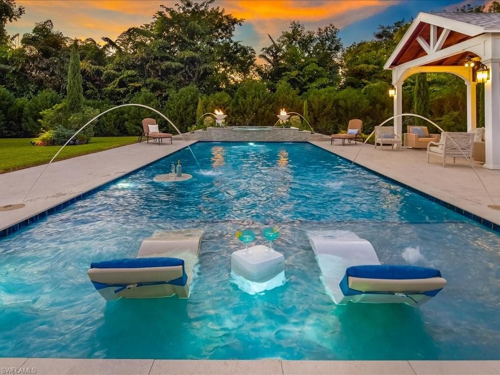 624 Ridge Dr, Naples, photo 3