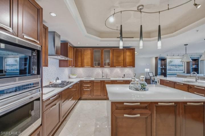 13675 Vanderbilt Dr #707, Naples