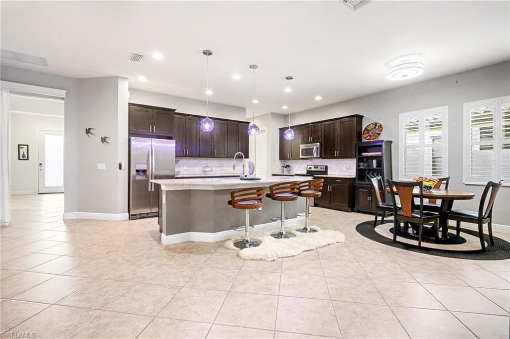 12715 Fairington Way, Fort Myers