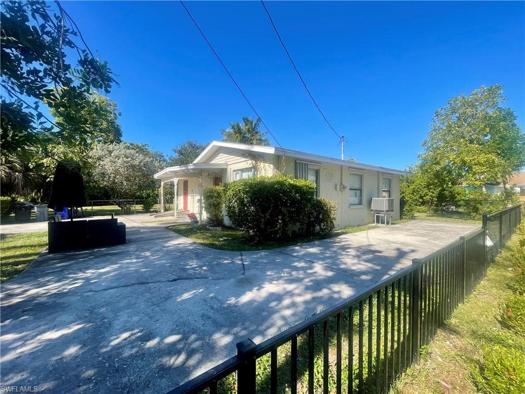 1339 5th Ave, Naples, photo 2