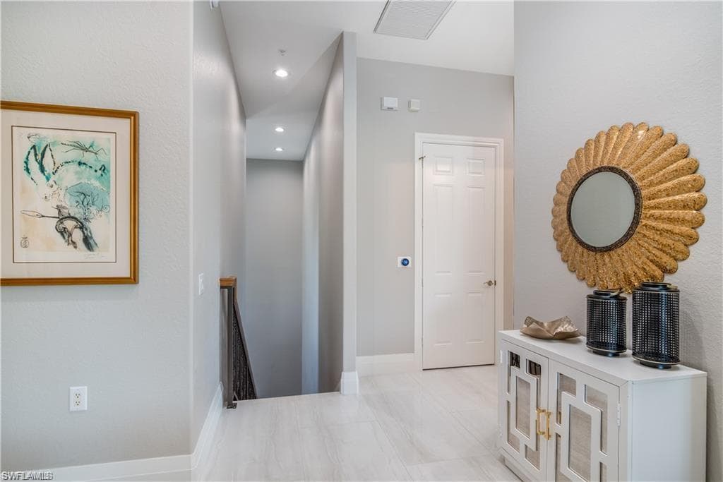 3123 Aviamar Cir #201, Naples, photo 2
