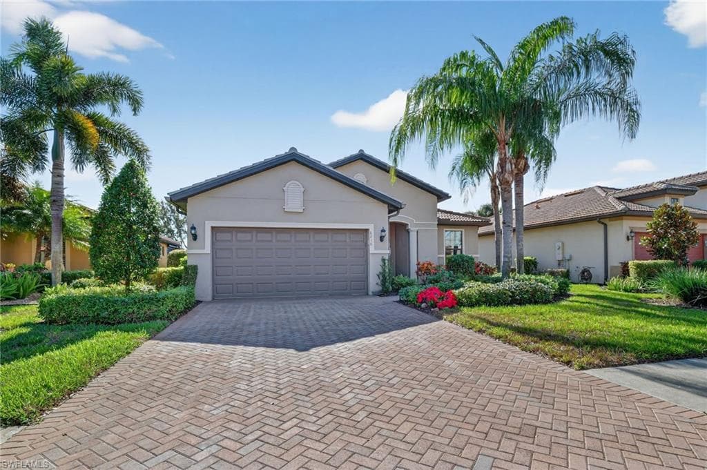 6230 Victory Dr, Ave Maria