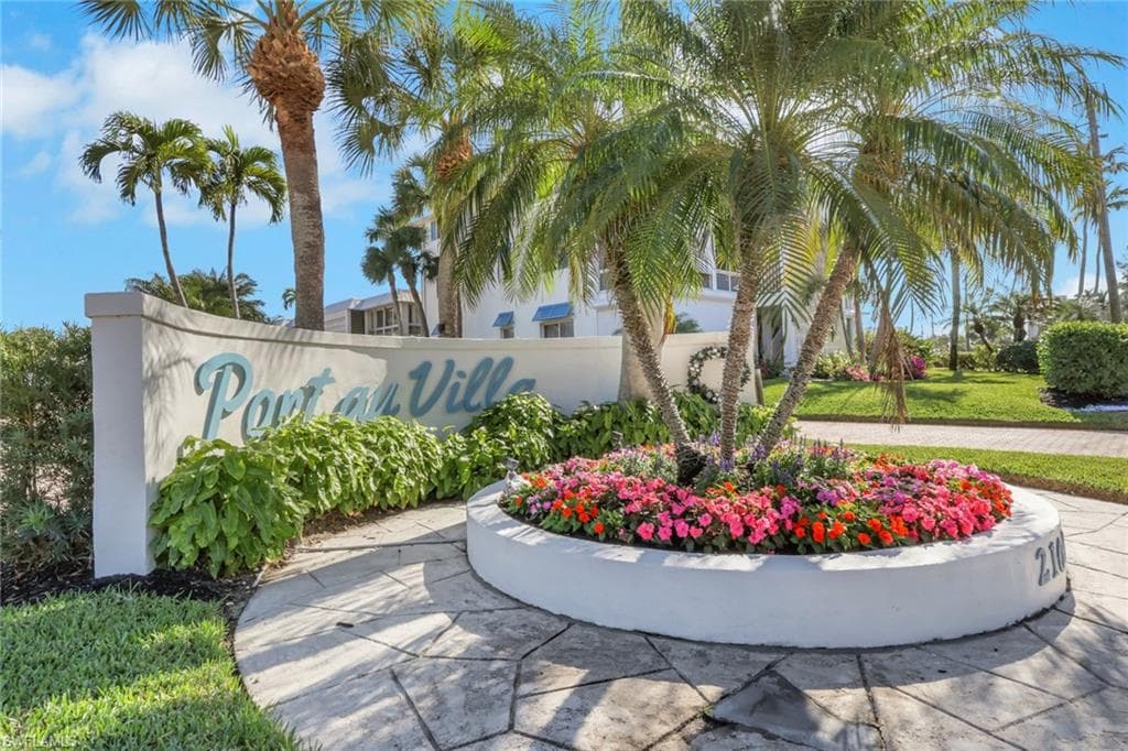 2100 Gulf Shore Blvd #113, Naples, photo 2
