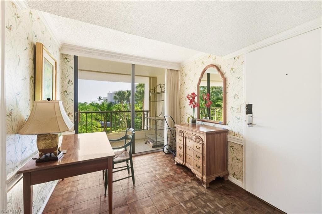 2378 Gulf Shore Blvd #303, Naples, photo 3