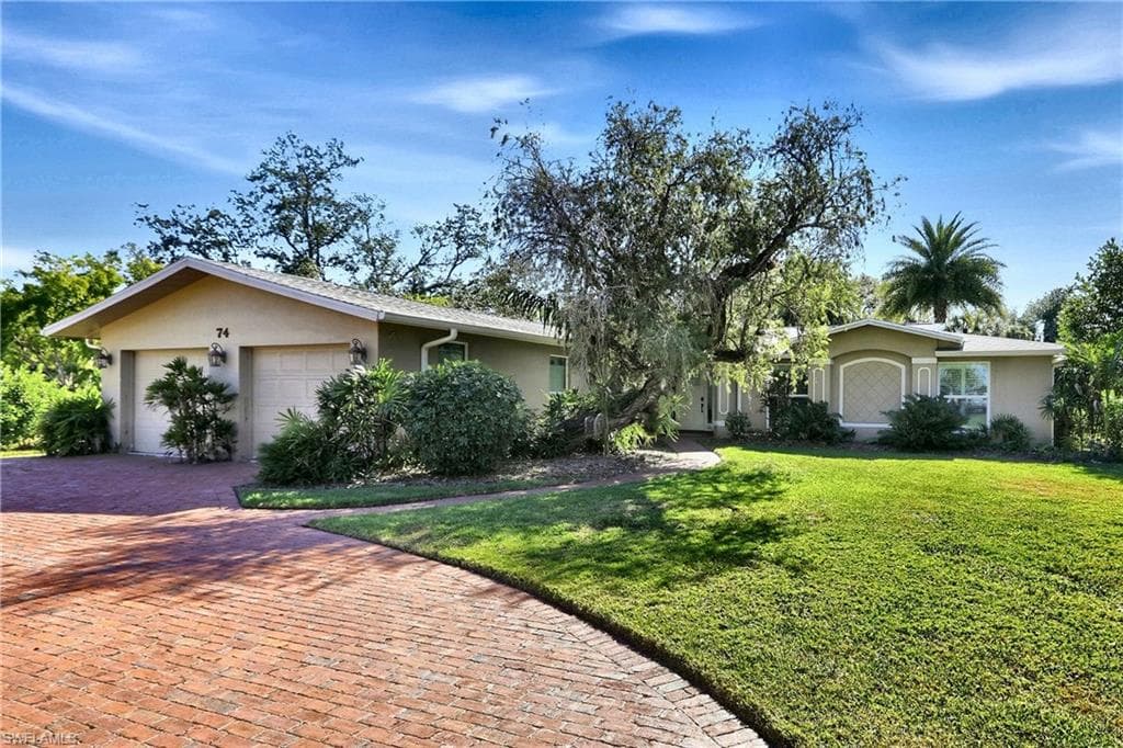 74 Aqua Ln, North Fort Myers, photo 3