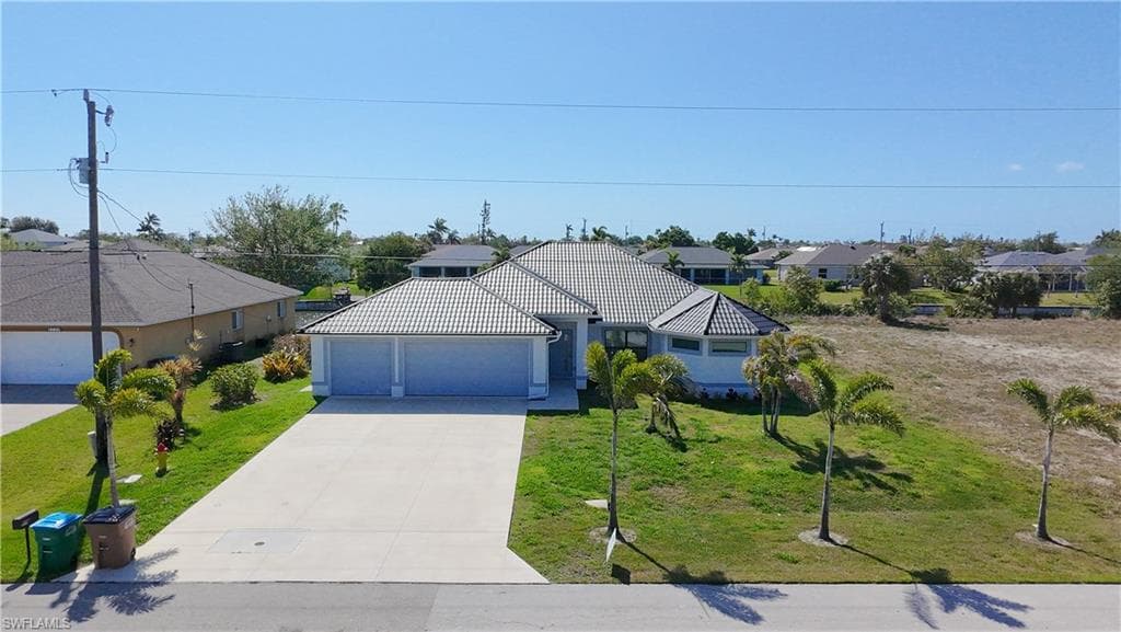 3318 8th Pl, Cape Coral