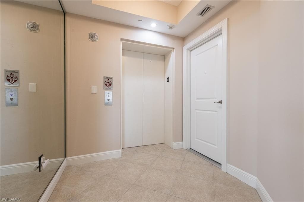 4192 Bay Beach Ln #881, Fort Myers Beach, photo 3