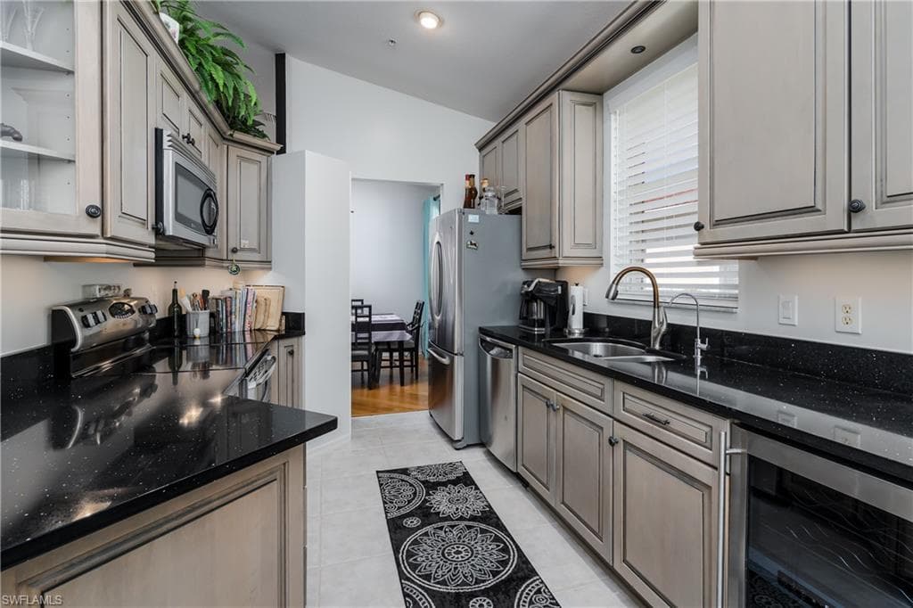 640 Lalique Cir #405, Naples, photo 2