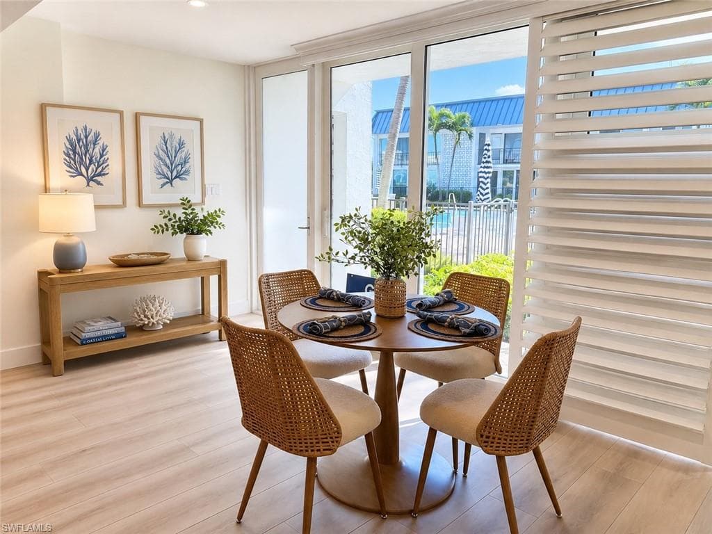 333 Harbour Dr #109, Naples, photo 2