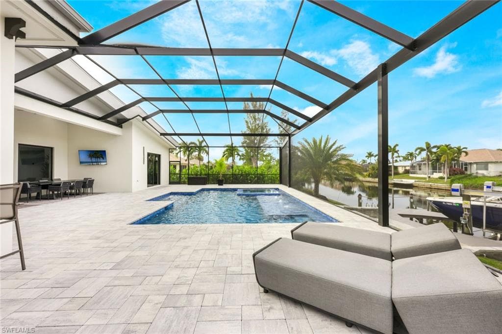 215 28th Ter, Cape Coral, photo 3
