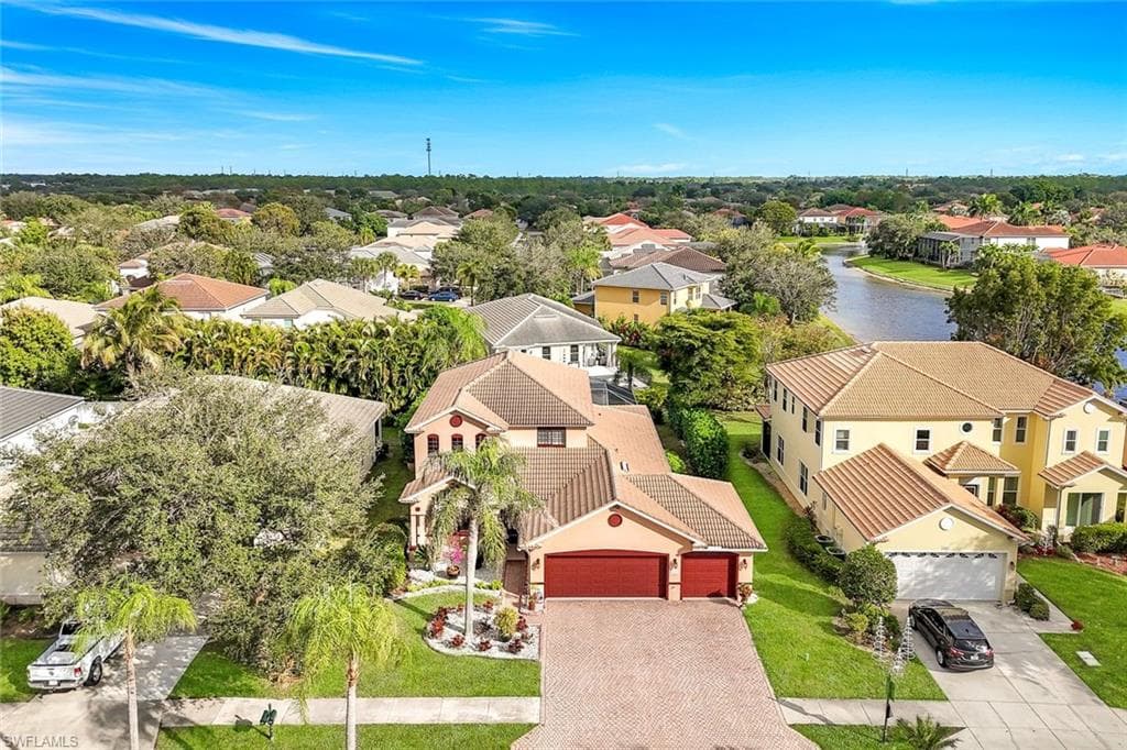 8493 Laurel Lakes Blvd, Naples, photo 3