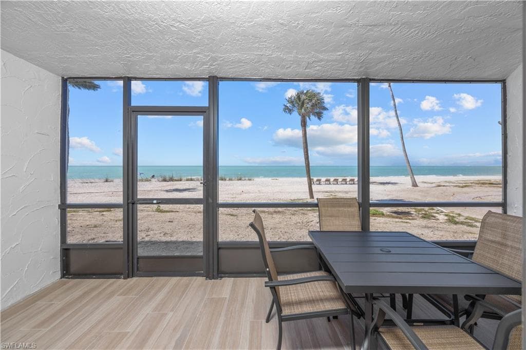 2445 Gulf Dr #4e, Sanibel