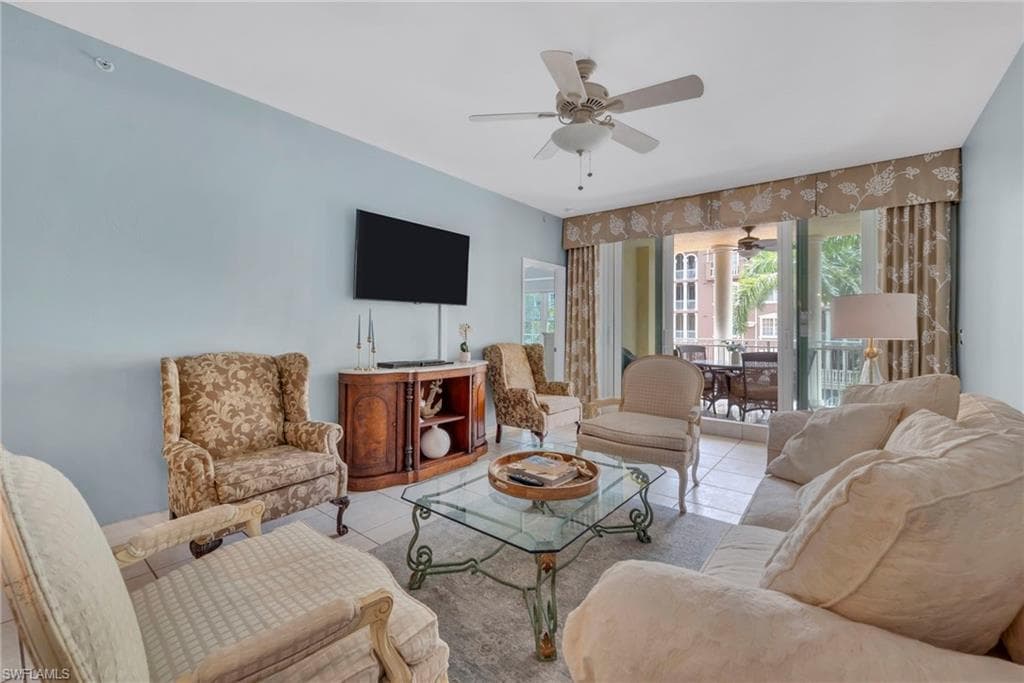 401 Bayfront Pl #3304, Naples, photo 3