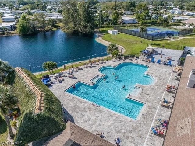 133 Belle Isle Cir, Naples, photo 2
