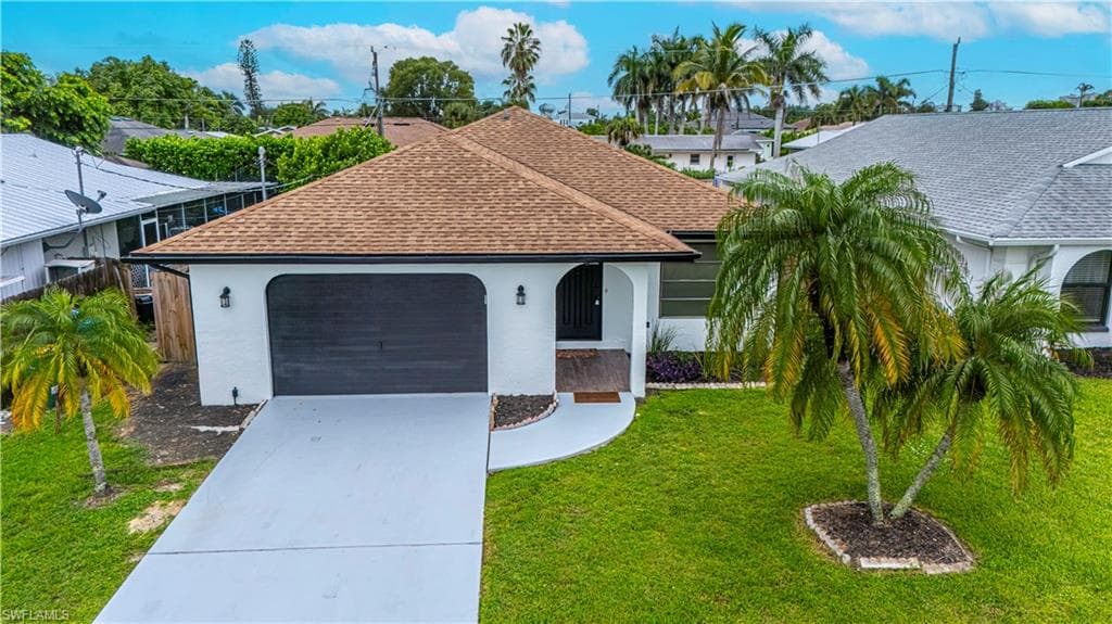758 105th Ave, Naples