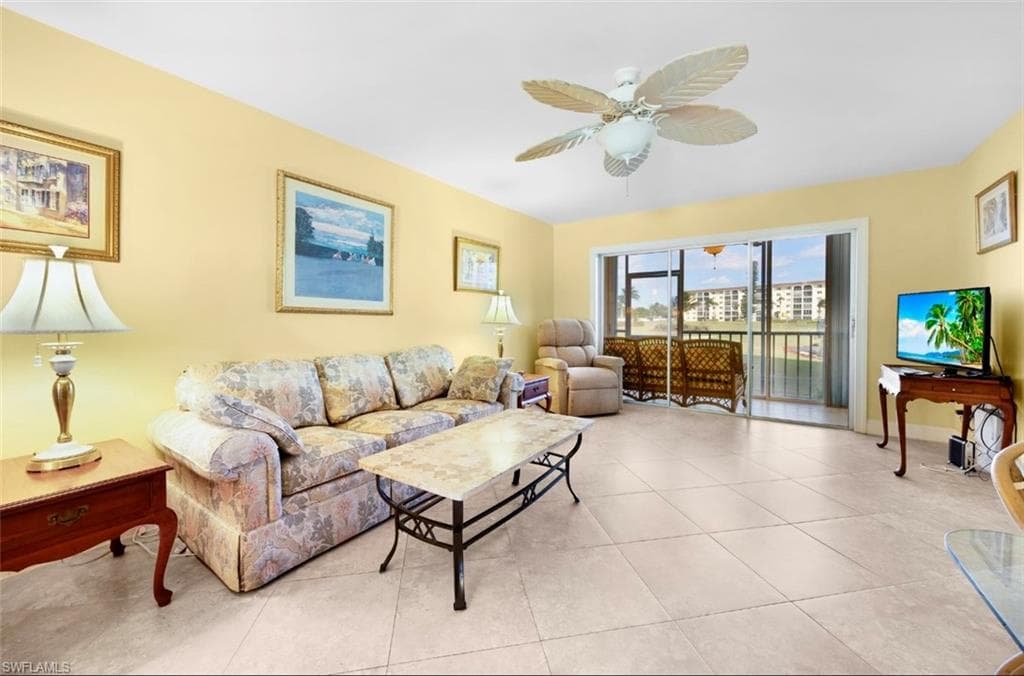 41 High Point Cir #107, Naples, photo 2