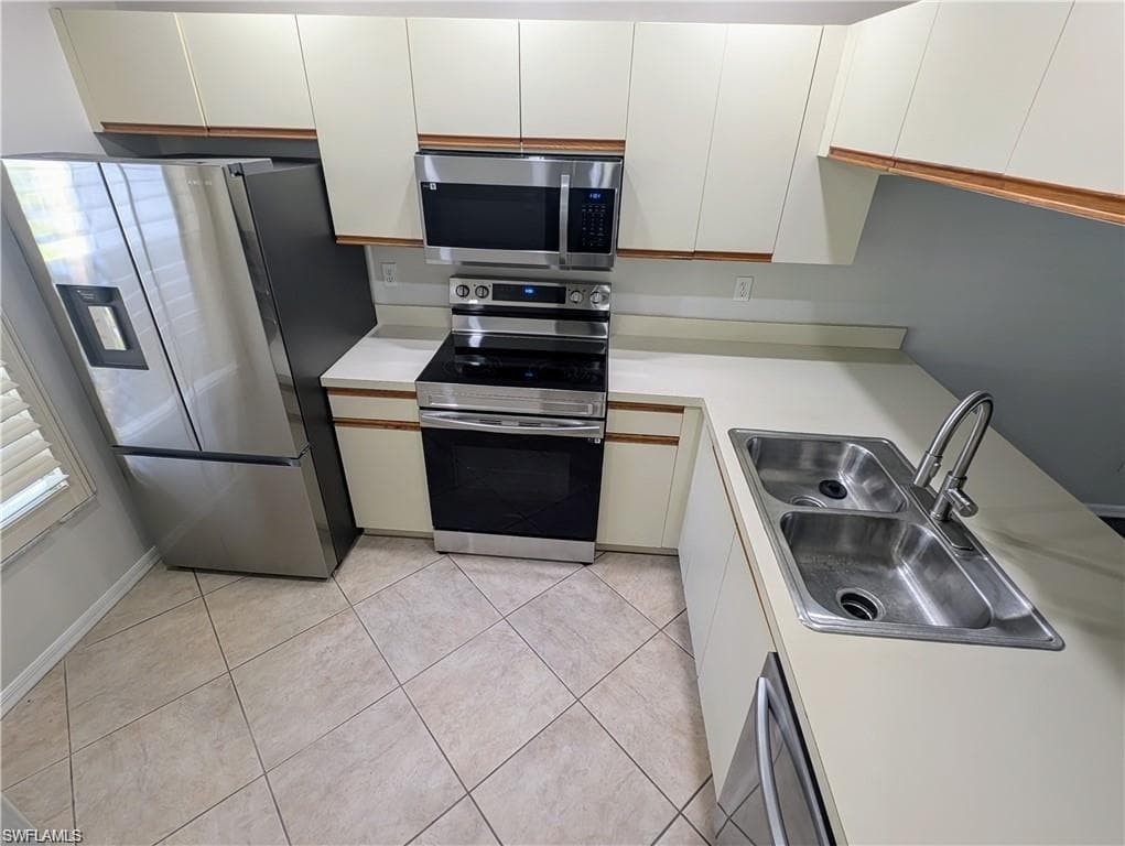 1915 Courtyard Way #g102, Naples, photo 2