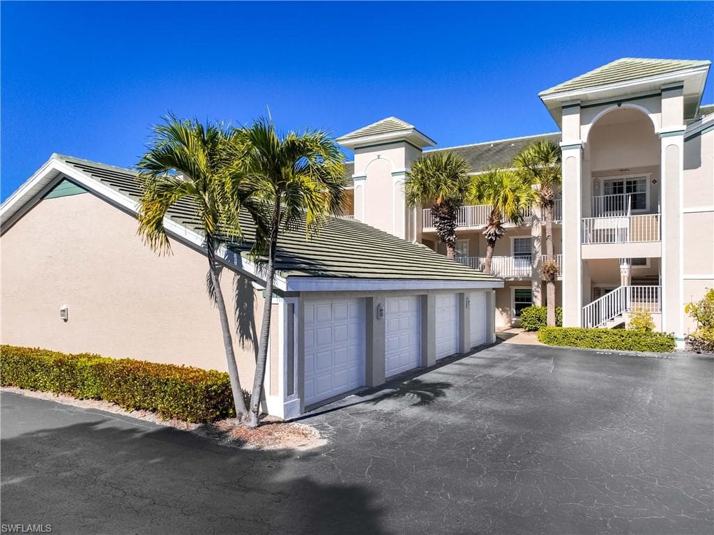 28871 Bermuda Lago Ct #304, Bonita Springs, photo 3