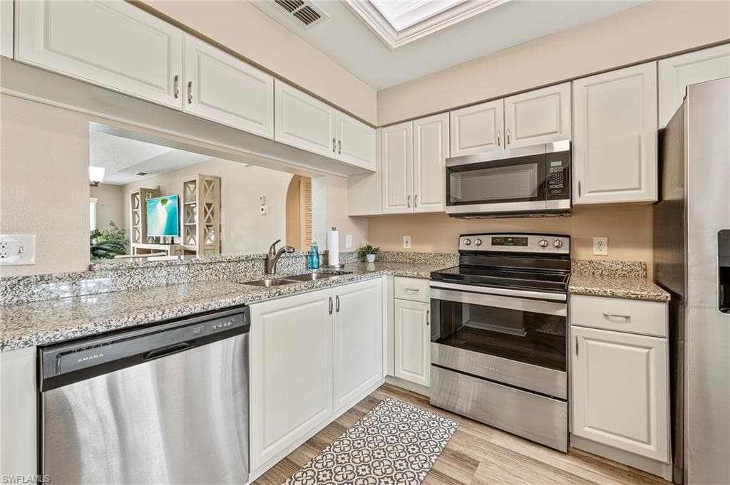 529 Mardel Dr #304, Naples, photo 2