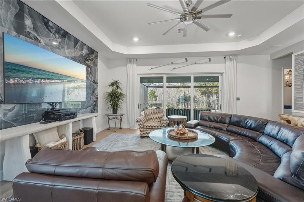 13533 Blue Bay Cir, Fort Myers, photo 3