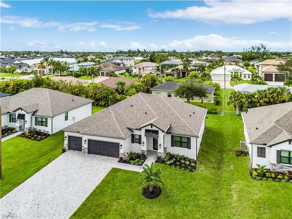 3524 3rd St, Cape Coral, photo 2