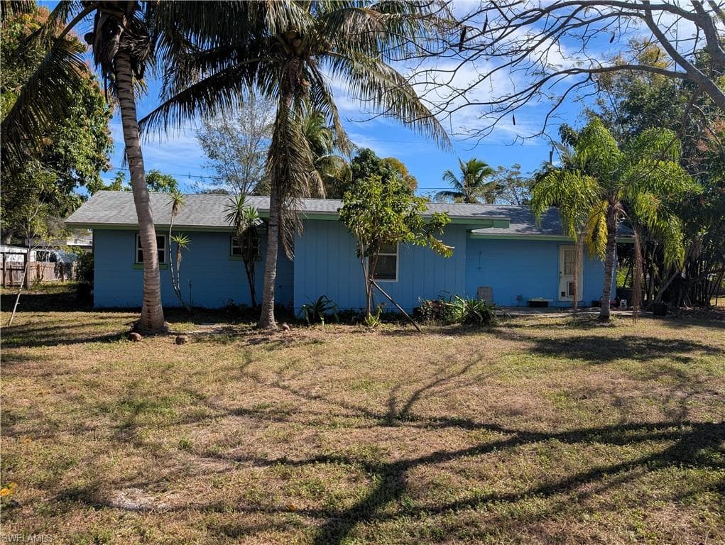 2416 Andrew Dr, Naples, photo 2