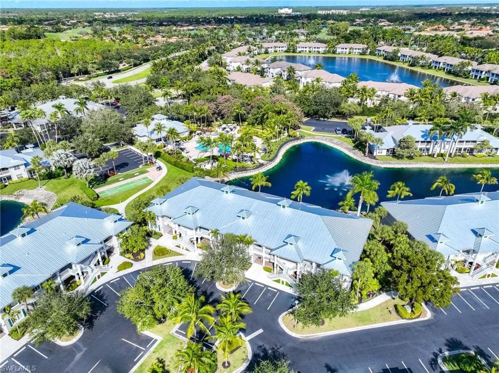 7930 Mahogany Run Ln #811, Naples, photo 2