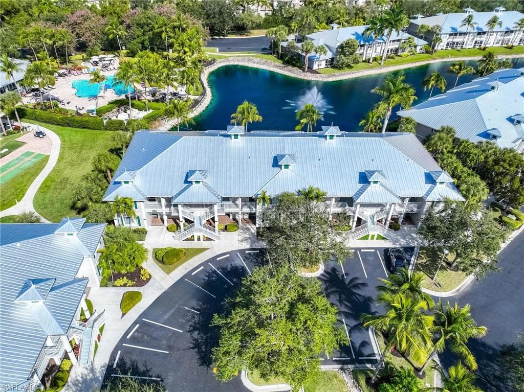 7930 Mahogany Run Ln #811, Naples