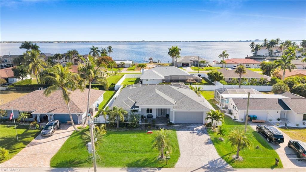 2214 27th Ter, Cape Coral