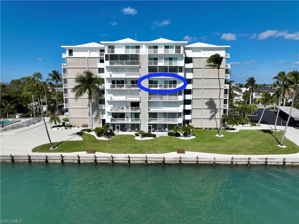 60 Pelican St #505, Naples, photo 2