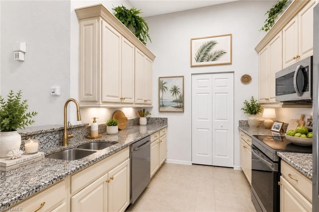 27107 Matheson Ave #204, Bonita Springs, photo 2