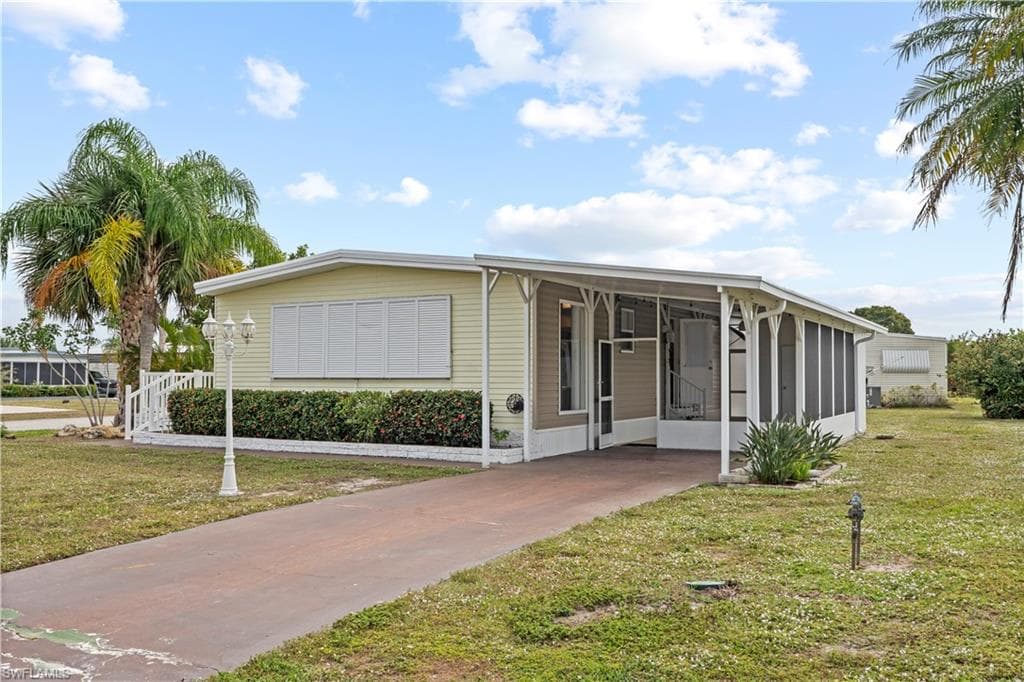 17 Saint Raphael Dr, Naples, photo 2