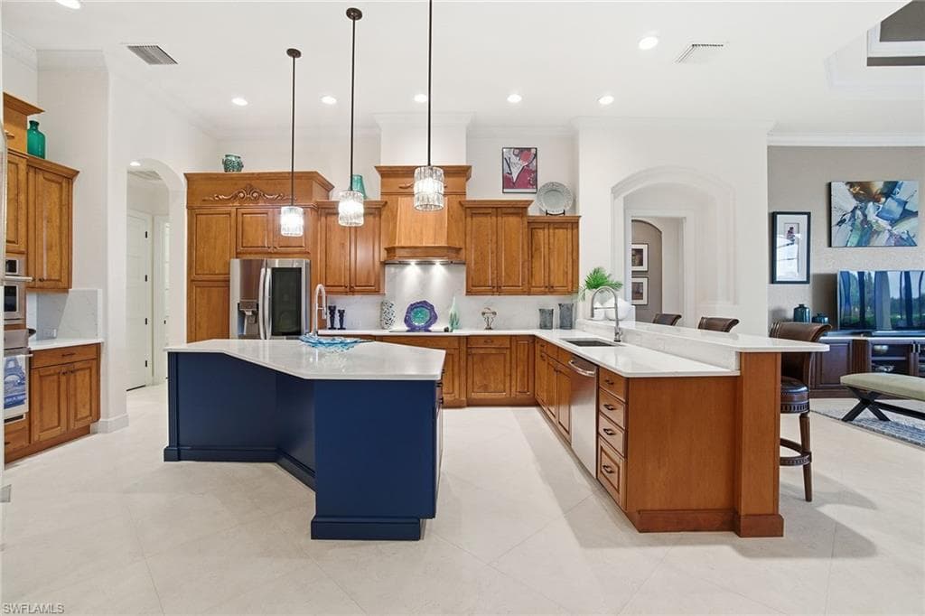 6891 Lakewood Isle Dr, Fort Myers, photo 3