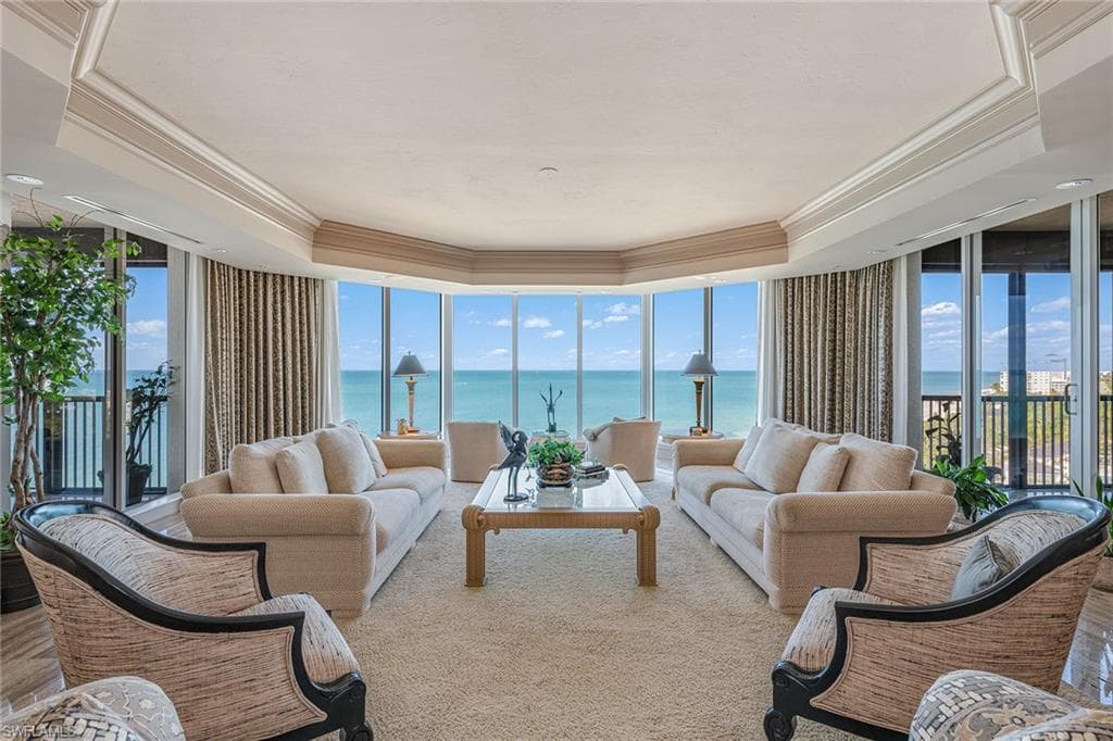 8477 Bay Colony Dr #902, Naples, photo 2