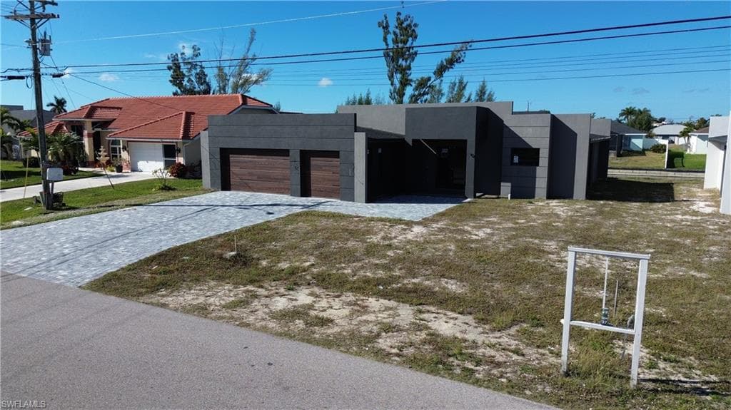 2116 15th Ave, Cape Coral