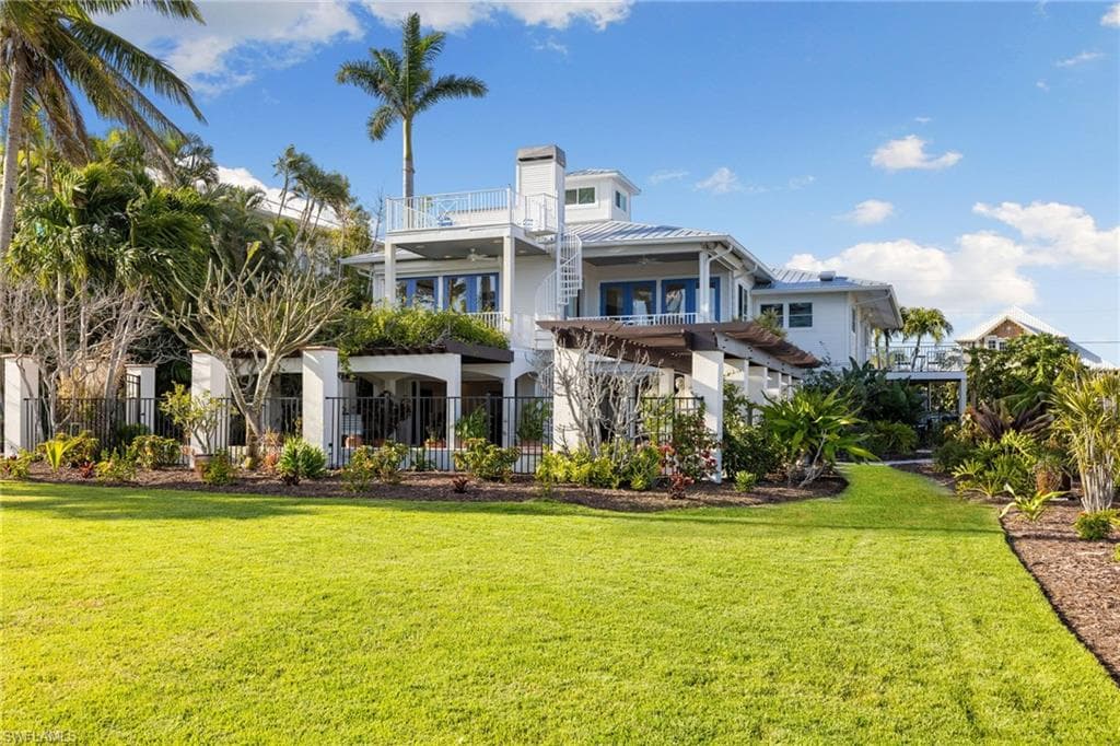 3569 San Carlos Dr, St. James City, photo 2