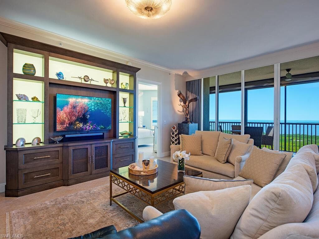 23850 Via Italia Cir #2005, Estero