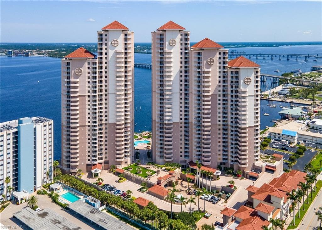 2090 First St #1606, Fort Myers, photo 2