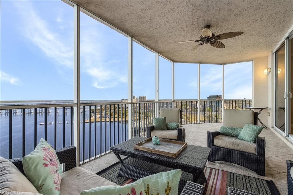 2090 First St #1606, Fort Myers